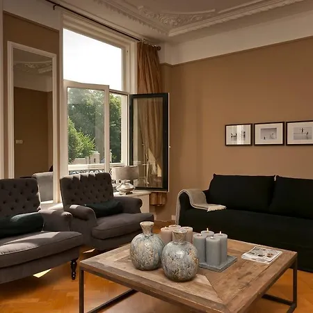 Large House With Canal View * Den Haag